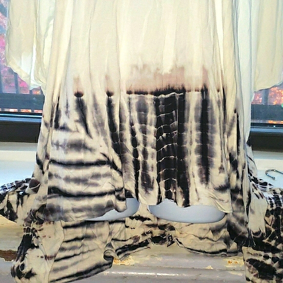 MONO B Top - Picture 2 of 7